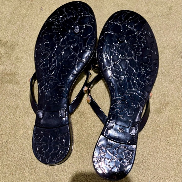 Gold embellished flip flops. Size 8 (39) Never Worn - Picture 3 of 3